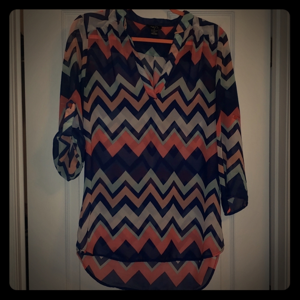 Rue 21 Light weight long sleeve shirt